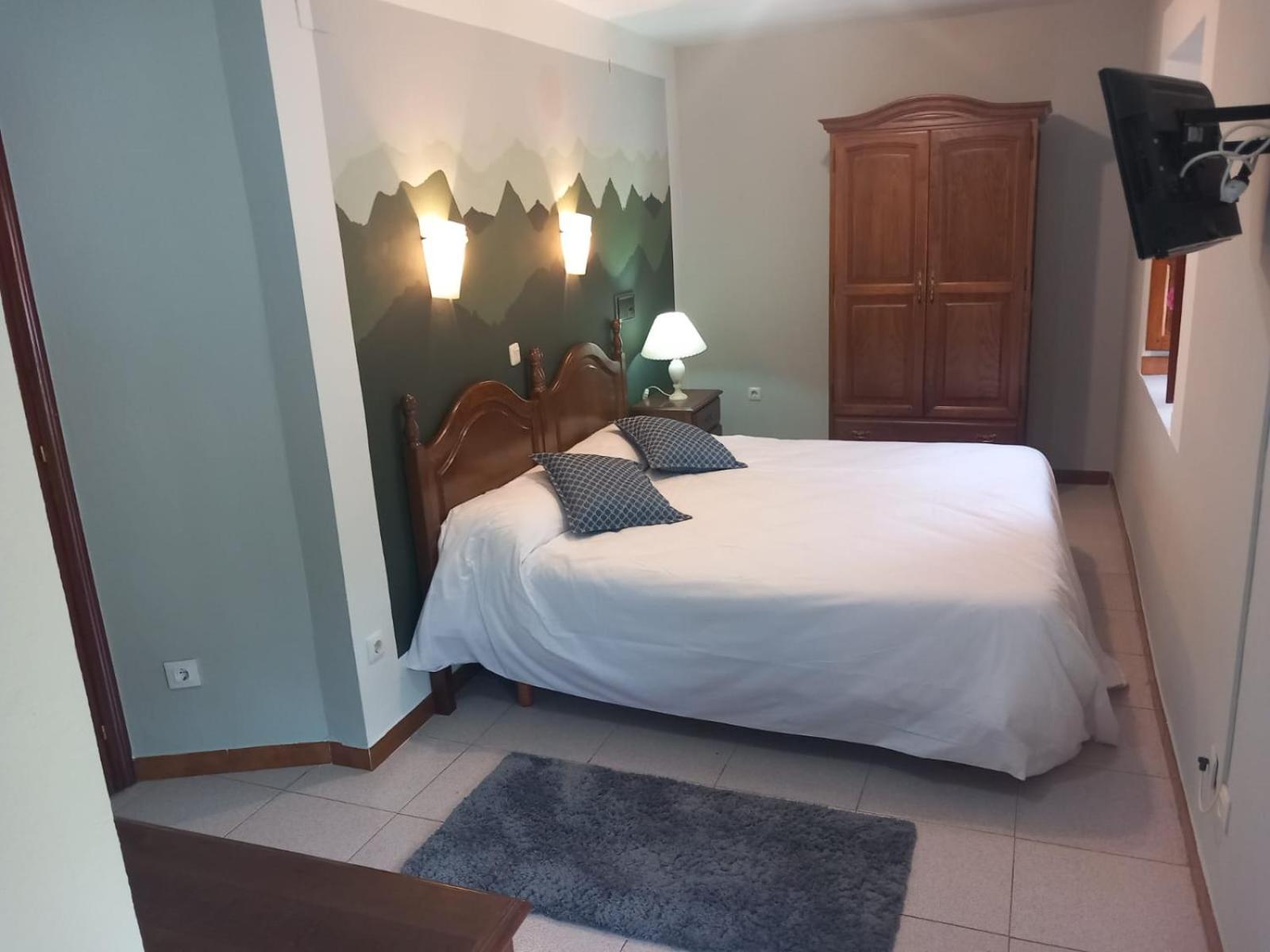El Pucheru 4 Almas Hotel Barcenaciones Ngoại thất bức ảnh