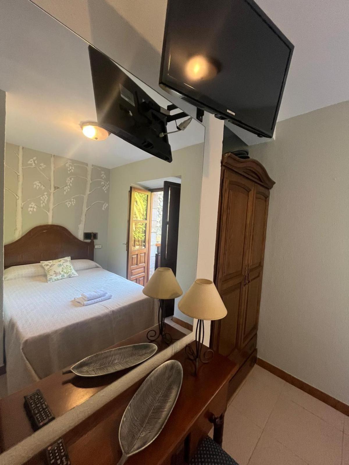 El Pucheru 4 Almas Hotel Barcenaciones Ngoại thất bức ảnh